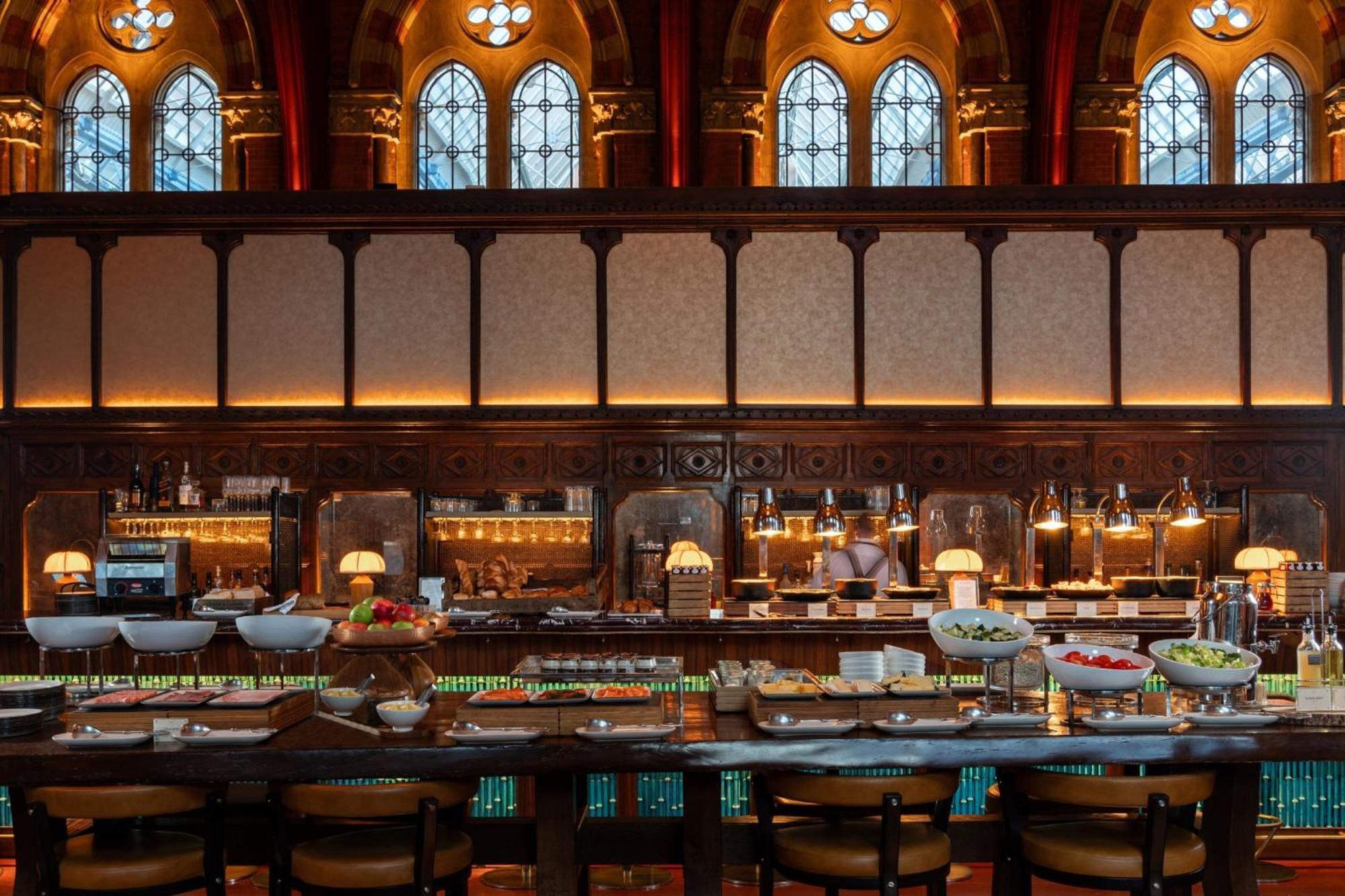 St. Pancras Renaissance Hotel Лондон Екстериор снимка The interior of the restaurant