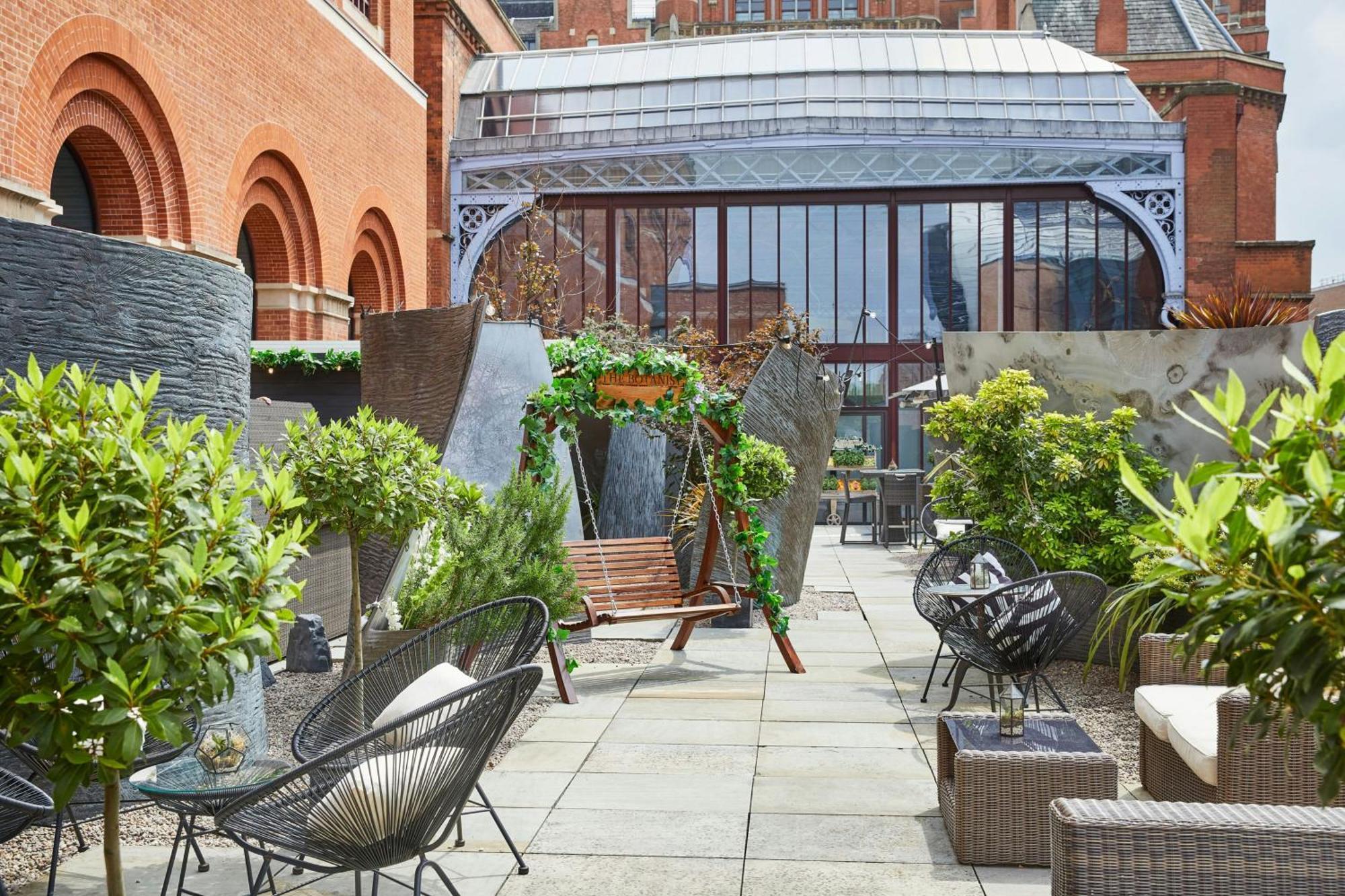 St. Pancras Renaissance Hotel Лондон Екстериор снимка The rooftop garden