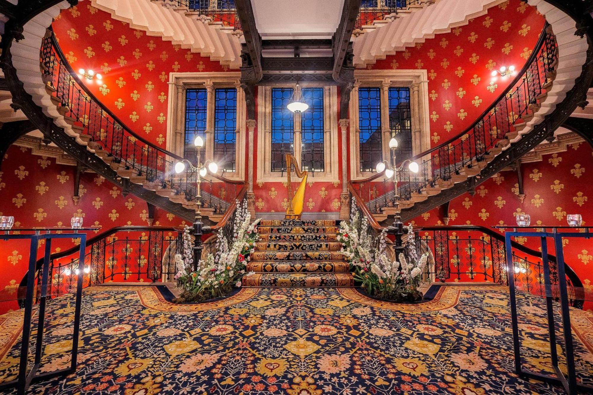 St. Pancras Renaissance Hotel Лондон Екстериор снимка The staircase