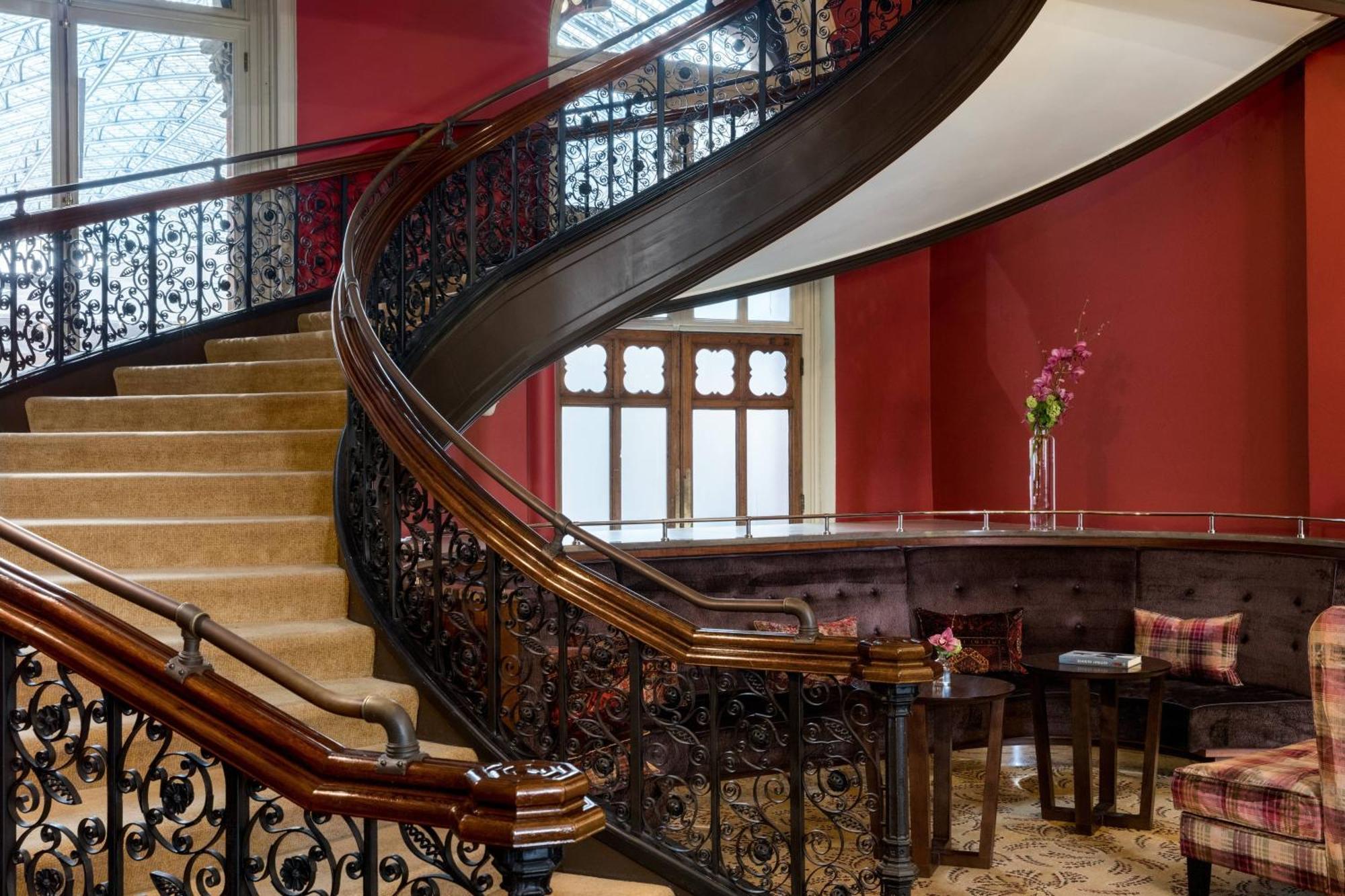 St. Pancras Renaissance Hotel Лондон Екстериор снимка The staircase