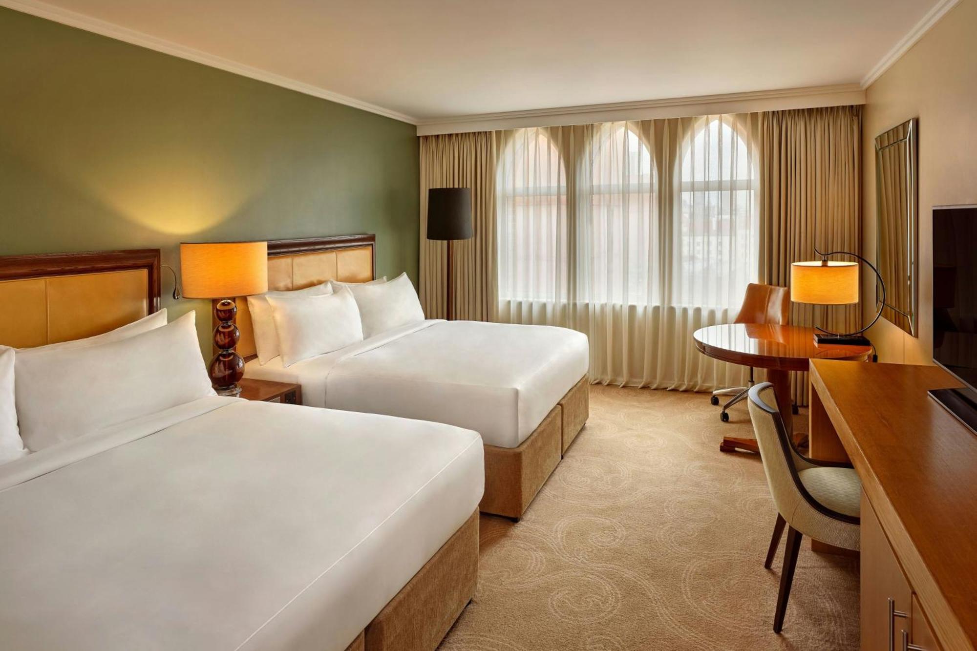 St. Pancras Renaissance Hotel Лондон Екстериор снимка A room at the hotel
